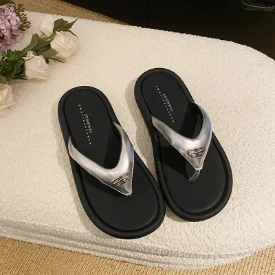 SUMMER SOFT-SOLED BEACH SANDALS